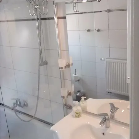 Apartment 3zi Ferienwohnung In Nahe Marburg Und Stadtallendorf *